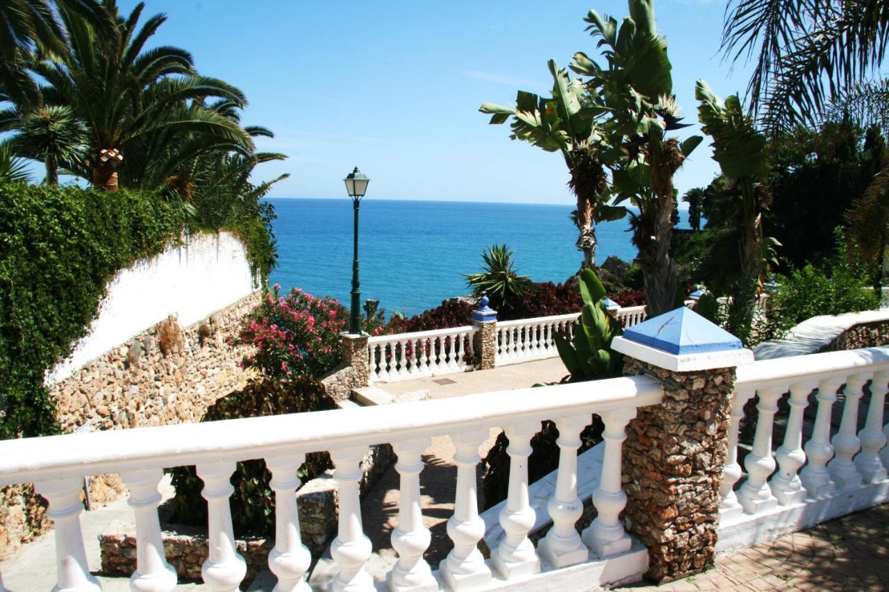 Verdemar Apartment With Sea View And Garden Nerja Bagian luar foto